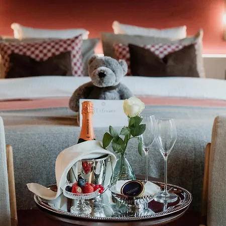 The Burgundy - Boutique Frühstückspension