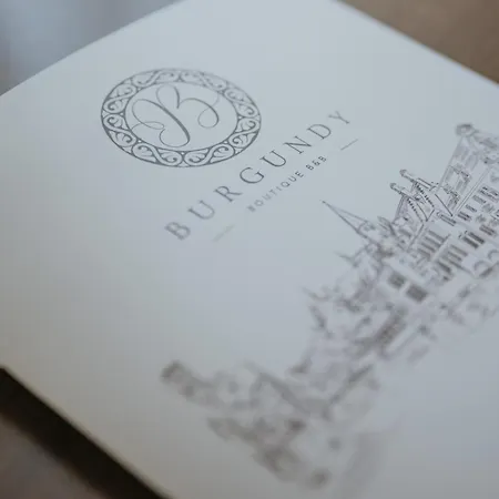 The Burgundy - Boutique Brügge
